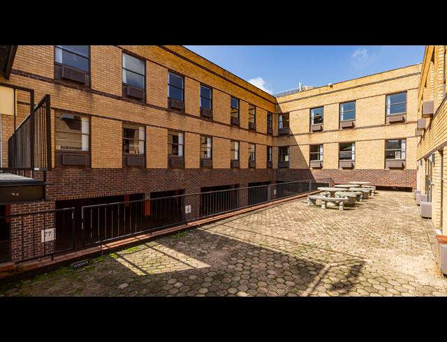 3,813M² OFFICE FOR SALE IN FERNDALE